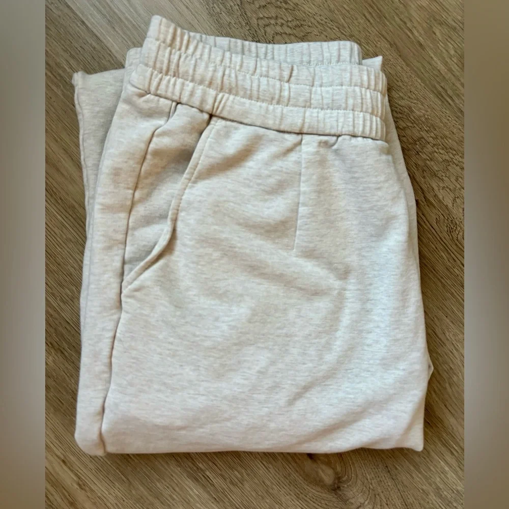Varley Lincoln Pant Classic Sweat High-Rise Cropped Beige women’s Large - Picture 5 of 5